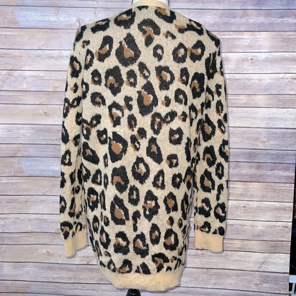 Witty Fox Leopard Sweater Cardigan- Size M - Picture 3 of 5